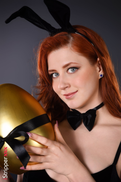 Alice Seduce - Golden Easter - 1