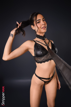Kubera Fortuna - Hold My Leash - 3