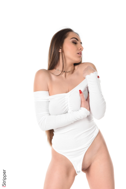 Tatiana Coco - Full-Bodied White - 7