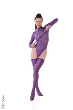 Toree - Violet Spanker - 0
