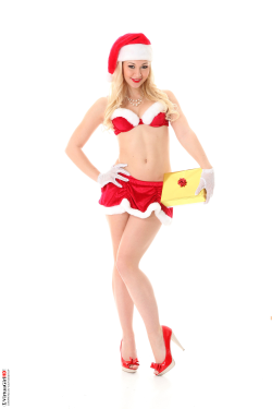Tracy Lindsay - Christmas gift - 0