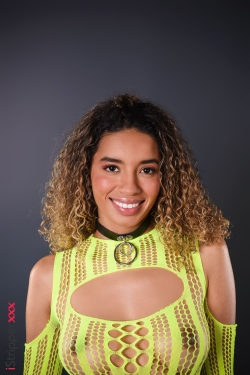 Valery Ponce - Neon Flux - 1